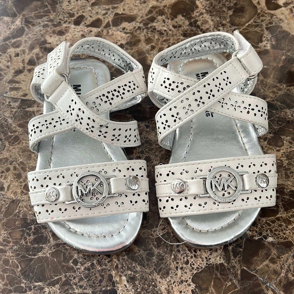 Michael kors size 5